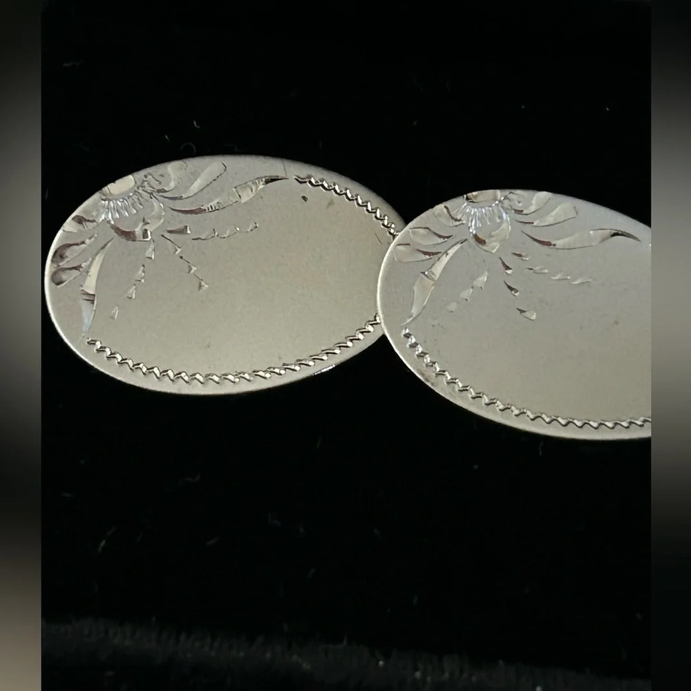 Vintage Ross Jewelers Oval Cufflinks Silver Tone Etched with Flower Design